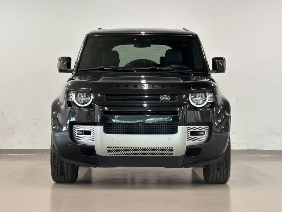 2023 Land Rover Defender 90 P300 S-2