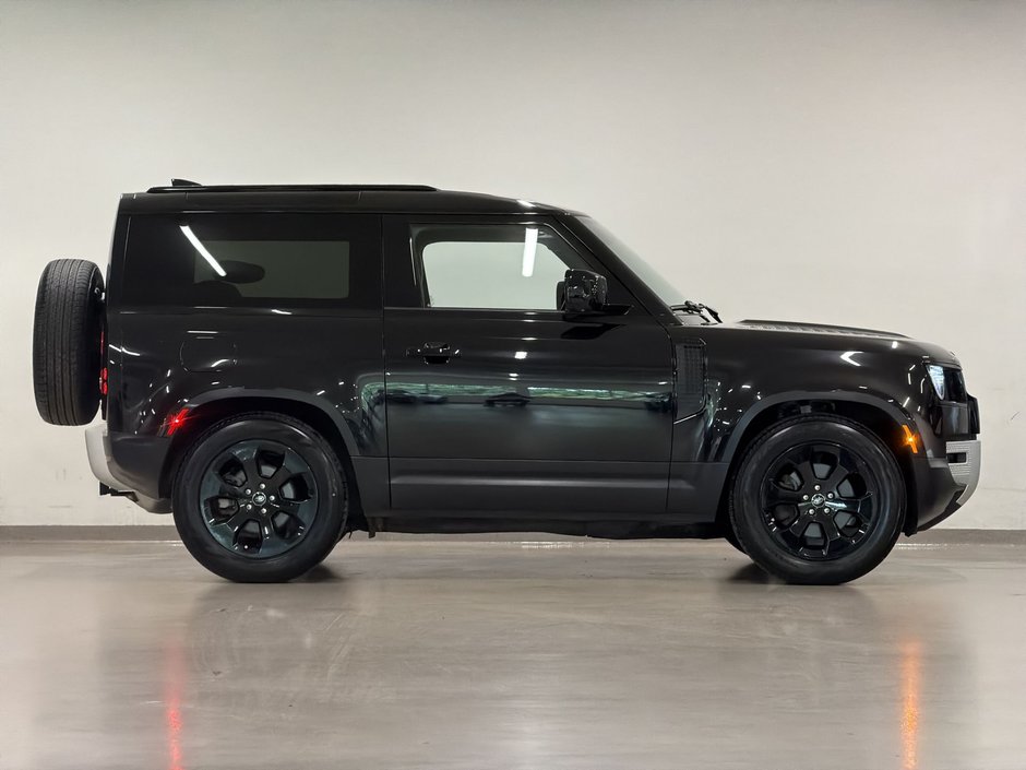 2023 Land Rover Defender 90 P300 S-8
