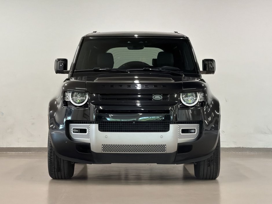 2023 Land Rover Defender 90 P300 S-9
