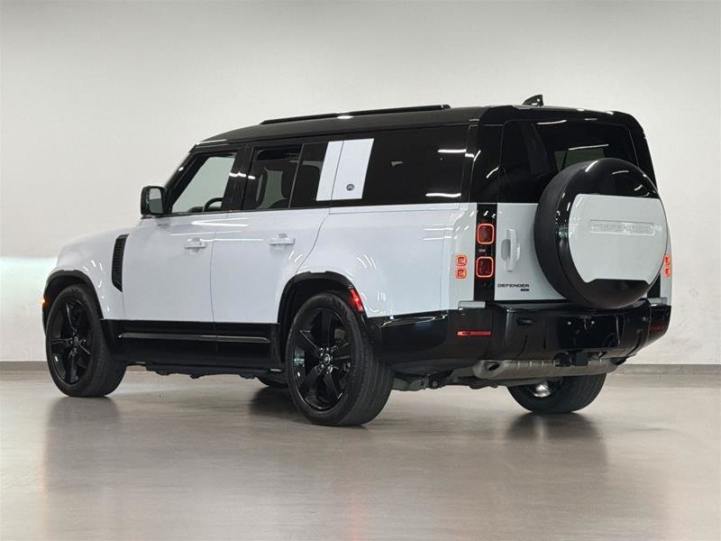 Land Rover Defender 130 P400 X-Dynamic SE (2) 2023-8