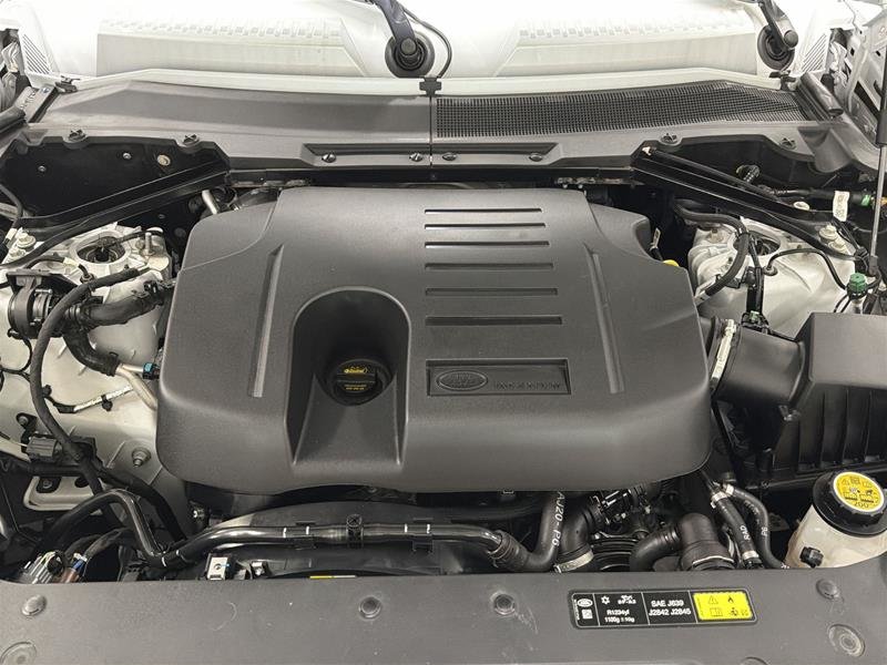 Land Rover Defender 130 P400 X-Dynamic SE (2) 2023-3