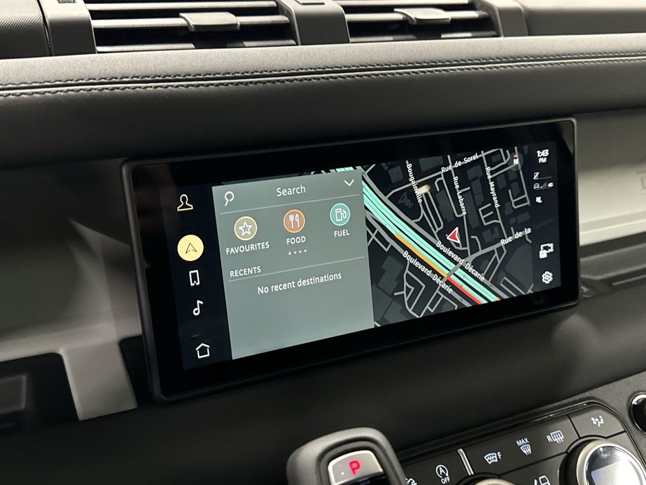 2024 Land Rover Defender 110 P300 S-18