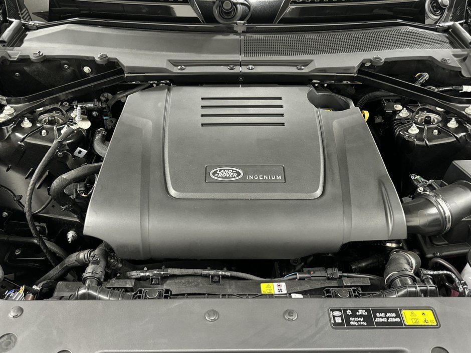 2024 Land Rover Defender 110 P300 S-25