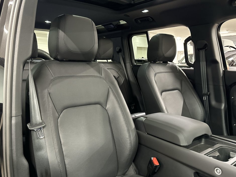 2024 Land Rover Defender 110 P300 S-24