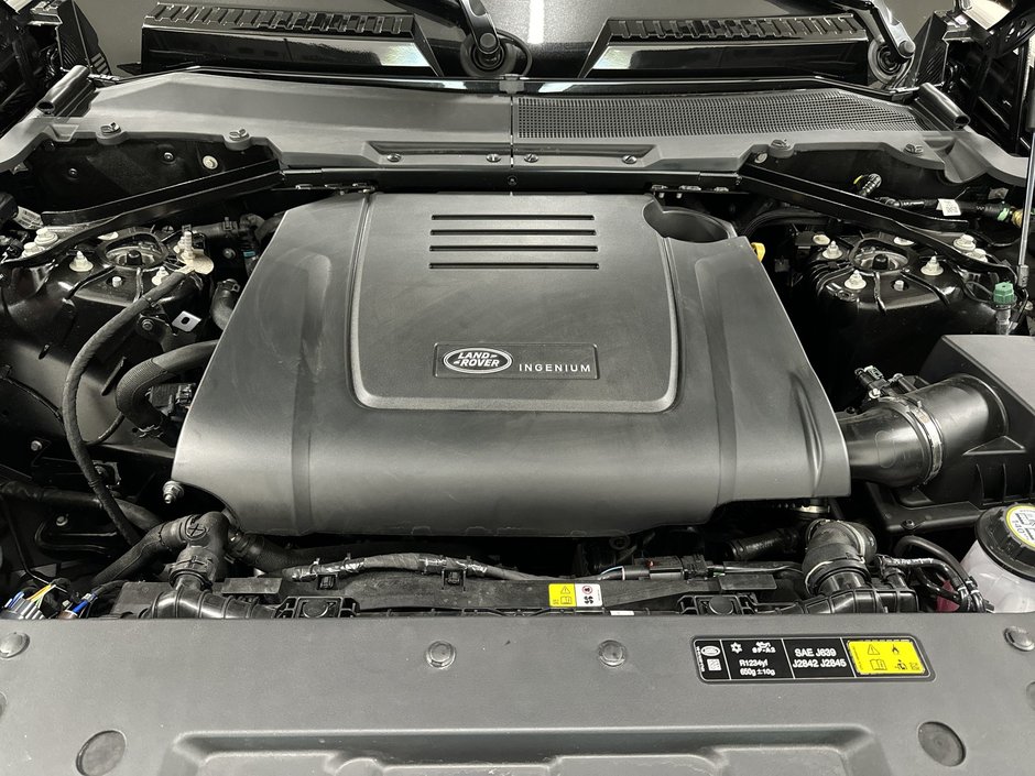 2024 Land Rover Defender 110 P300 S-25