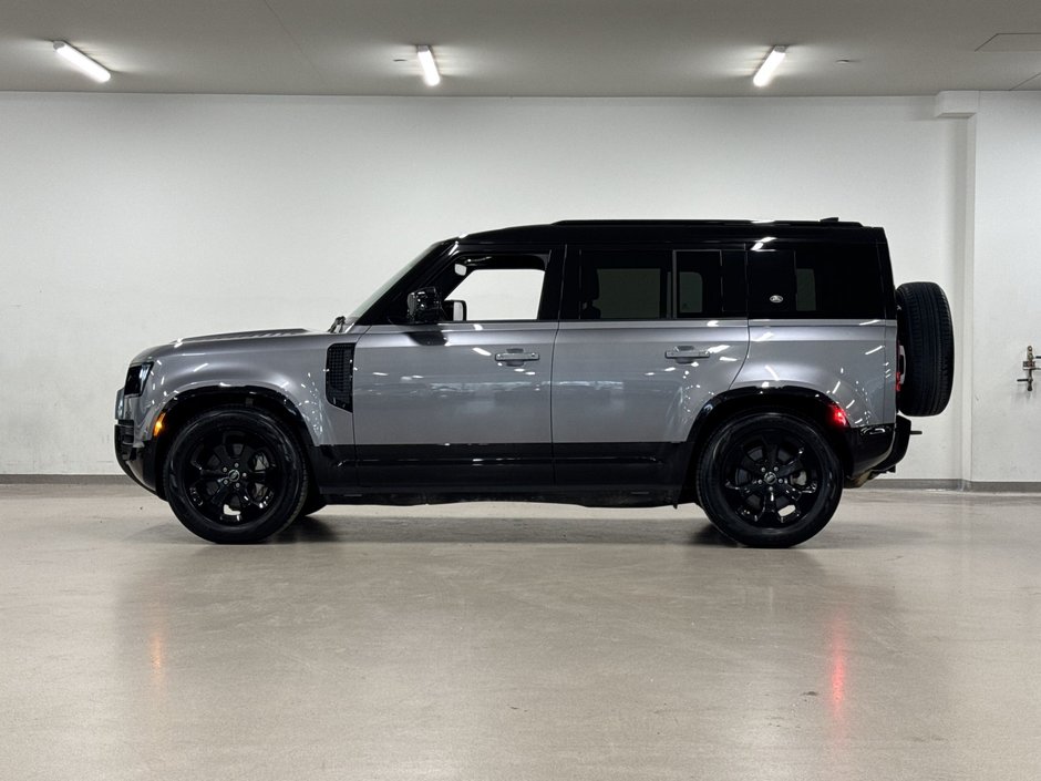 2024 Land Rover Defender 110 P400 X-Dynamic SE-4