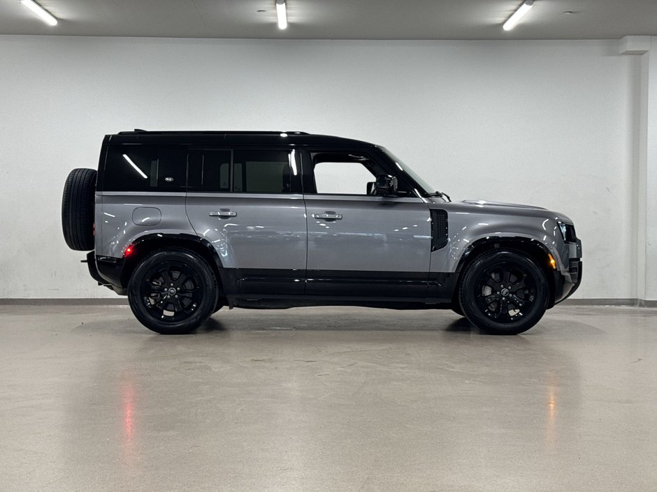 2024 Land Rover Defender 110 P400 X-Dynamic SE-10