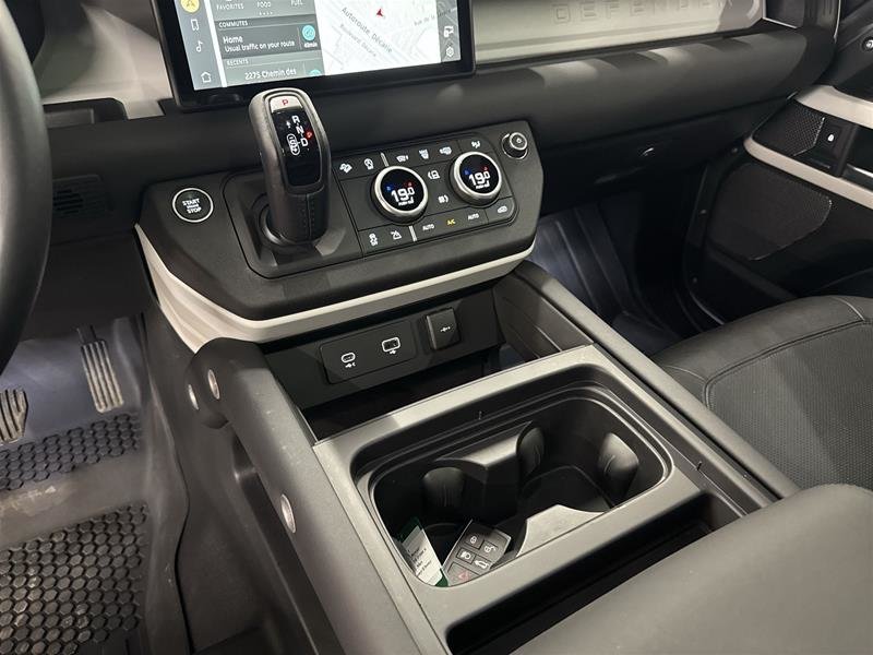 2024 Land Rover Defender 110 P300 S-13