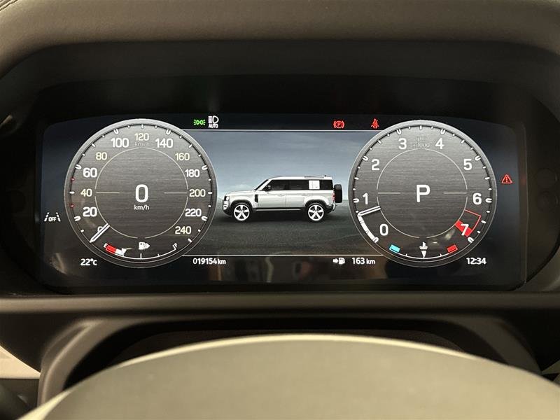 2024 Land Rover Defender 110 P300 S-9
