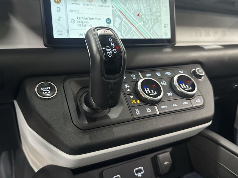 2024 Land Rover Defender 110 P400 S-12