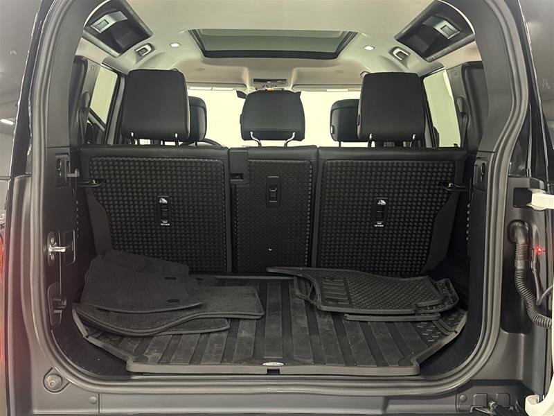 2024 Land Rover Defender 110 P400 S-15