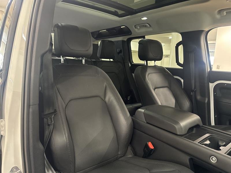 2024 Land Rover Defender 110 P400 S-16