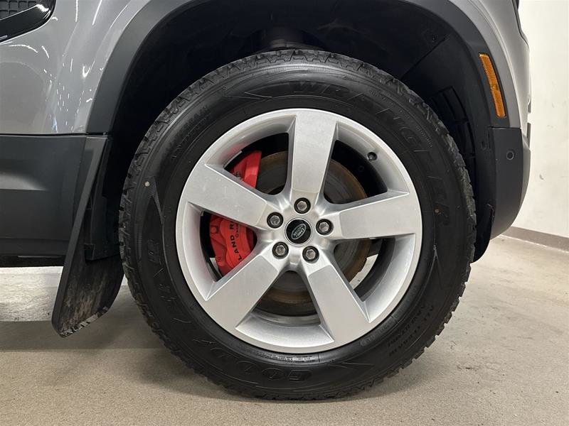 2024 Land Rover Defender 110 P500 SE-18