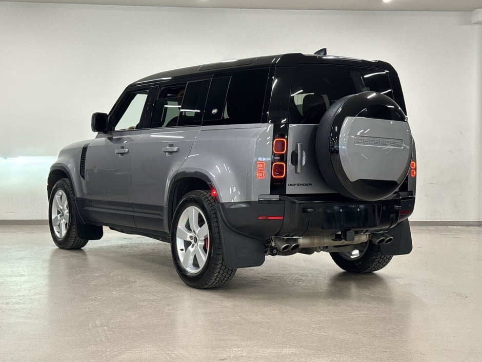 2024 Land Rover Defender 110 P500 SE-13