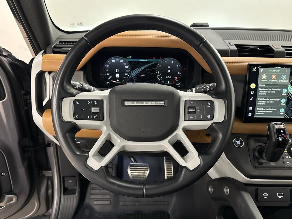 2024 Land Rover Defender 110 P500 SE-19