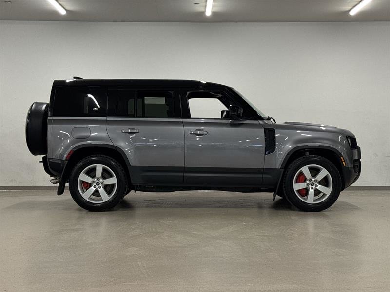 2024 Land Rover Defender 110 P500 SE-2