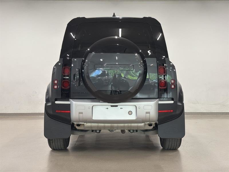 Land Rover Defender 110 P300 S 2025-4