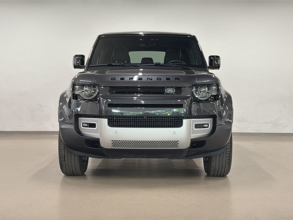 2025 Land Rover Defender 110 P300 S-11