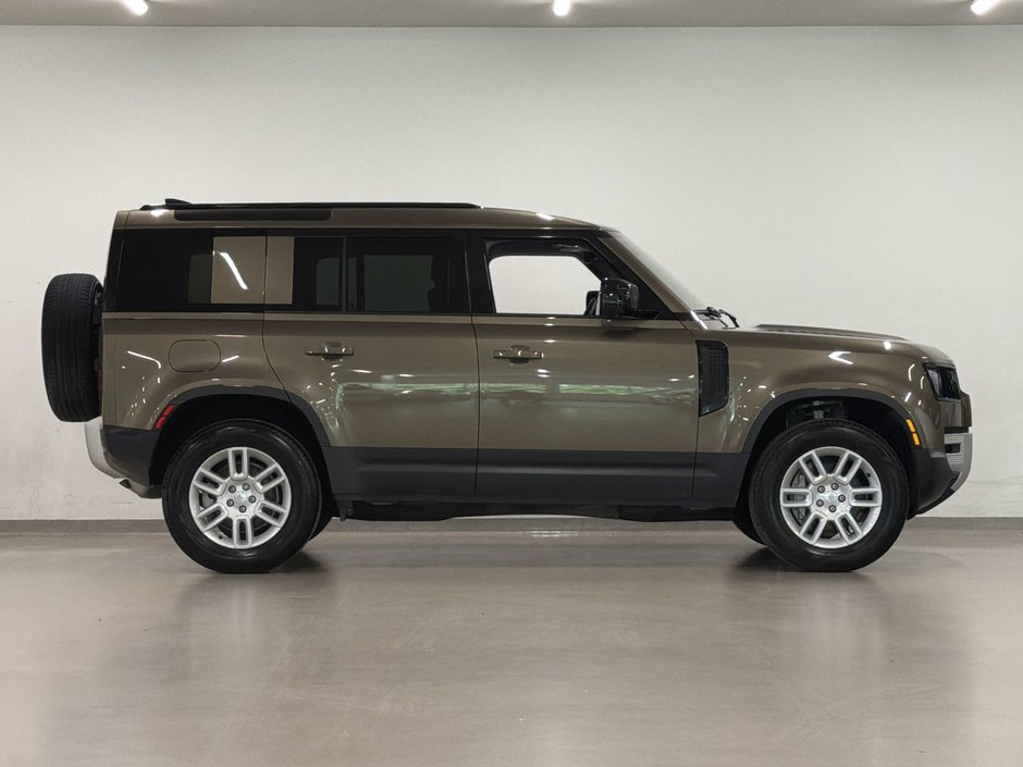 2025 Land Rover Defender 110 P300 S-10