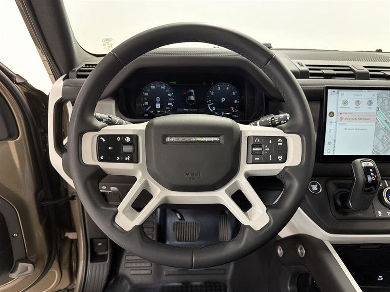 Land Rover Defender 110 P300 S 2025-11
