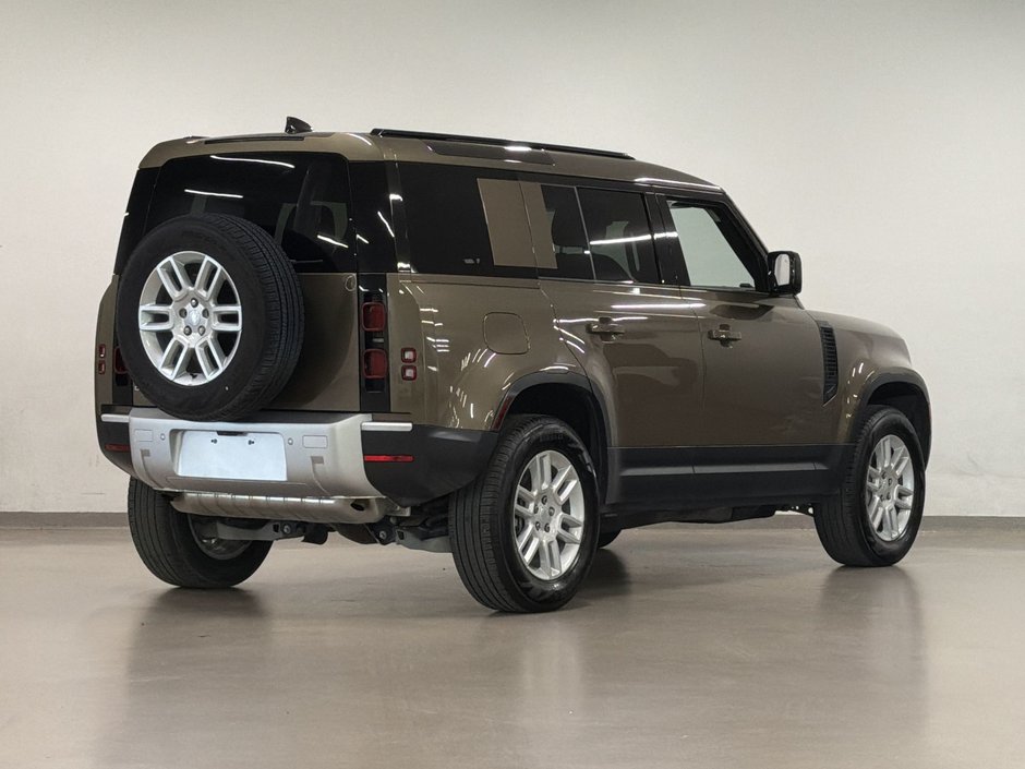2025 Land Rover Defender 110 P300 S-9