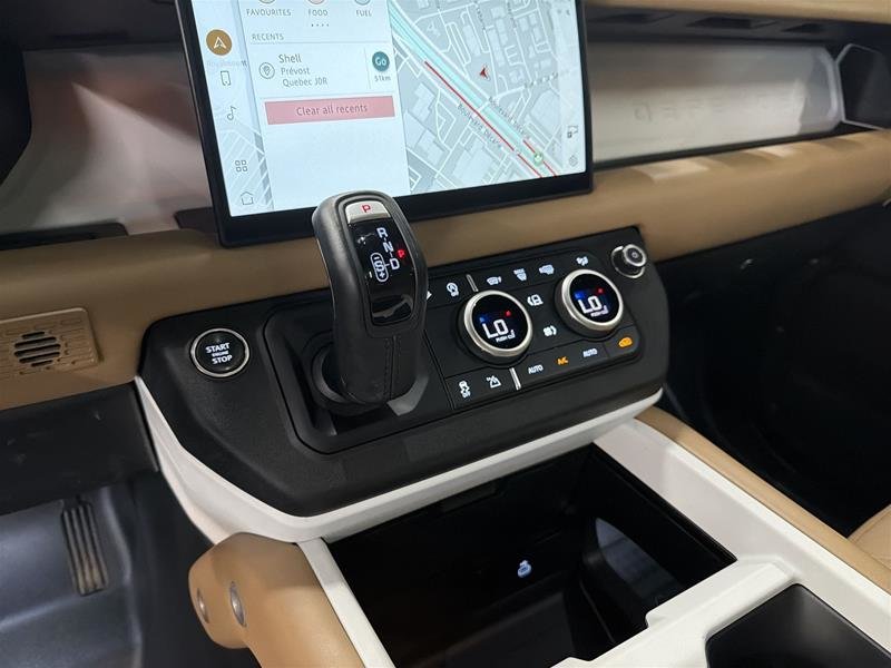2025 Land Rover Defender 110 P400 X-Dynamic SE-13
