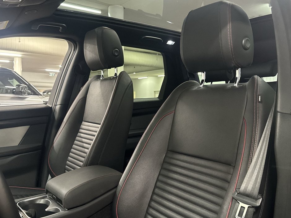 2022 Land Rover Discovery Sport 247hp R-Dynamic S-15