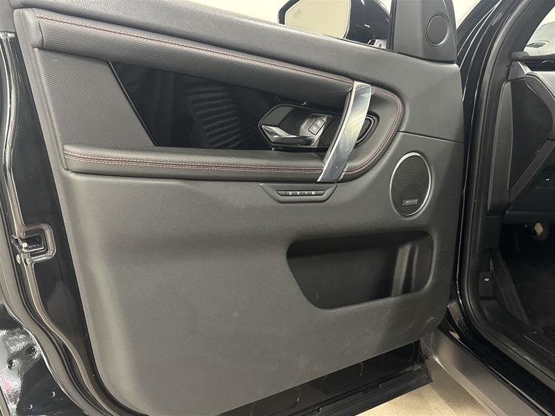 2023 Land Rover Discovery Sport 247hp R-Dynamic SE-6