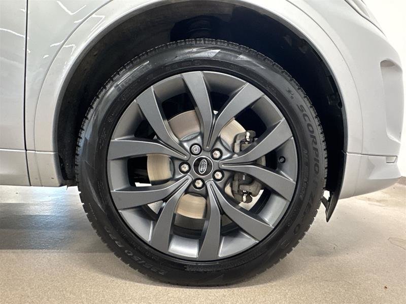 2023 Land Rover Discovery Sport 247hp R-Dynamic SE-18