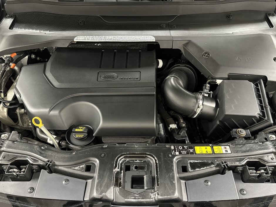 2023 Land Rover Discovery Sport 247hp R-Dynamic SE-24