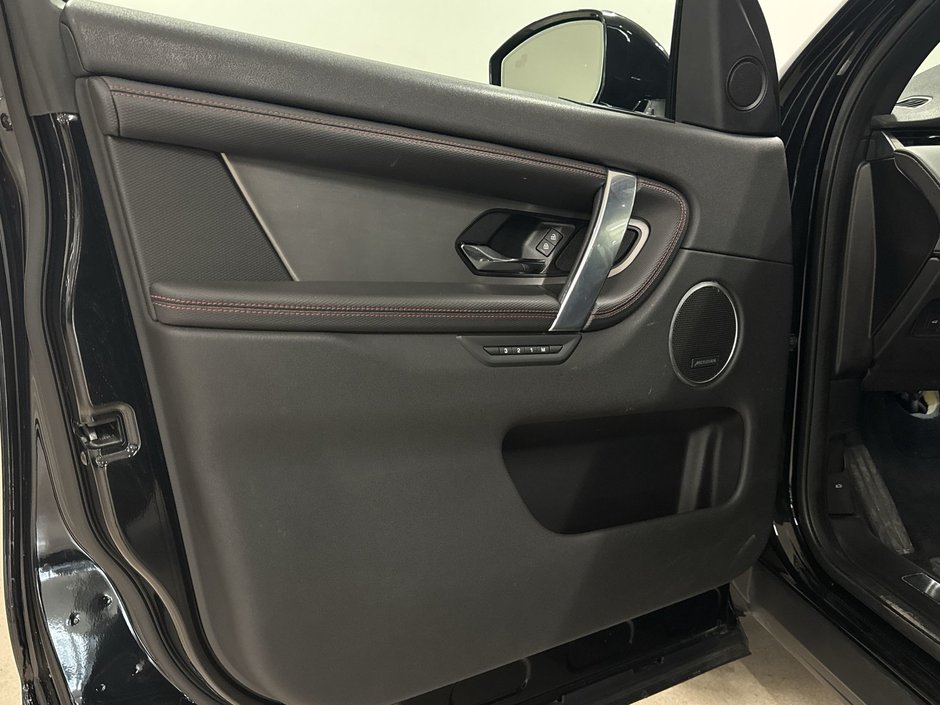 2023 Land Rover Discovery Sport 247hp R-Dynamic SE-14