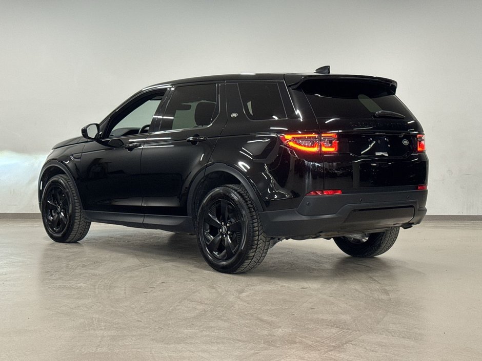 2023 Land Rover Discovery sport 247hp SE-13