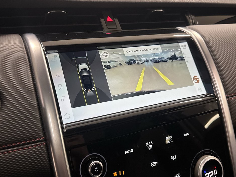 2023 Land Rover Discovery Sport 247hp R-Dynamic S-17