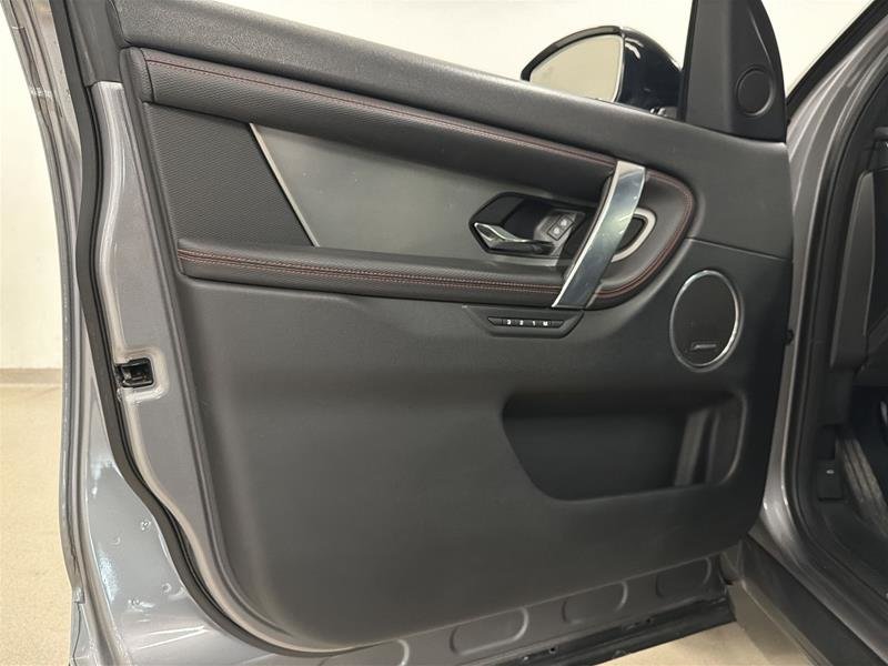 2023 Land Rover Discovery Sport 247hp R-Dynamic SE-6