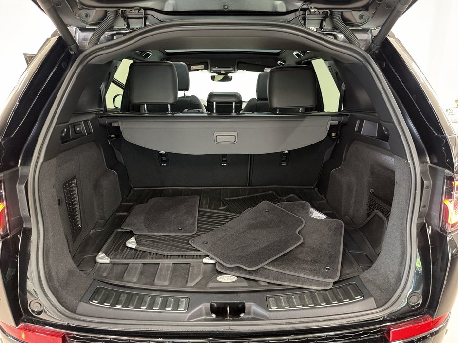 Land Rover Discovery Sport 247hp R-Dynamic S 2023-26