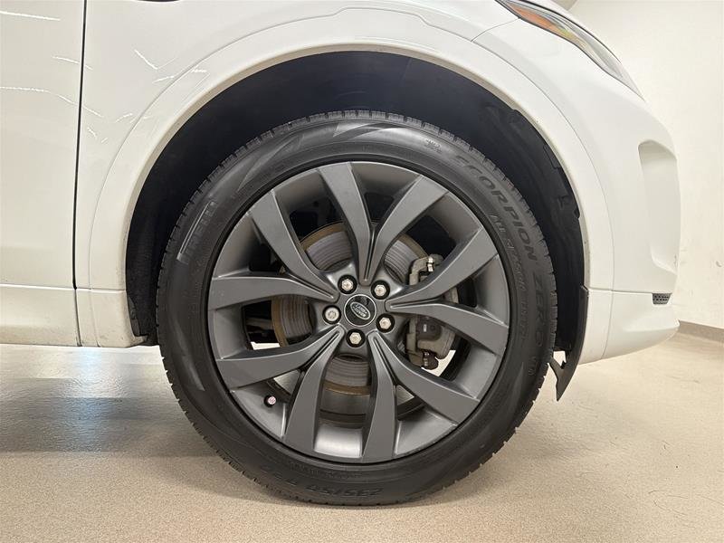 2023 Land Rover Discovery Sport 247hp R-Dynamic SE-18
