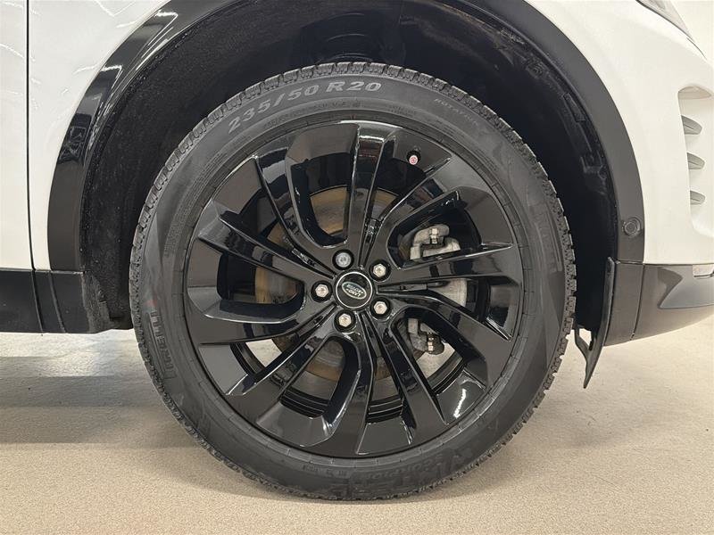 2024 Land Rover Discovery Sport P250 Dynamic SE-18