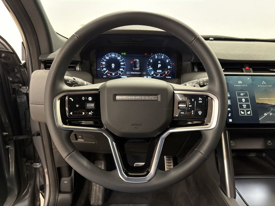 2024 Land Rover Discovery Sport P250 Dynamic SE-19