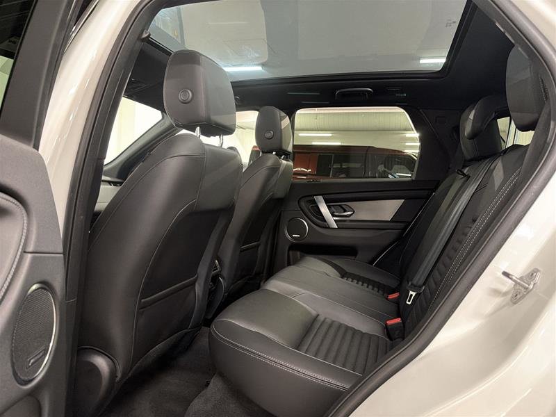 2024 Land Rover Discovery Sport P250 Dynamic SE-14