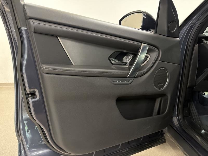 2025 Land Rover Discovery Sport Dynamic HSE 4WD-6