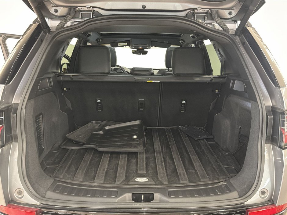 2025 Land Rover Discovery Sport Dynamic SE 4WD-27