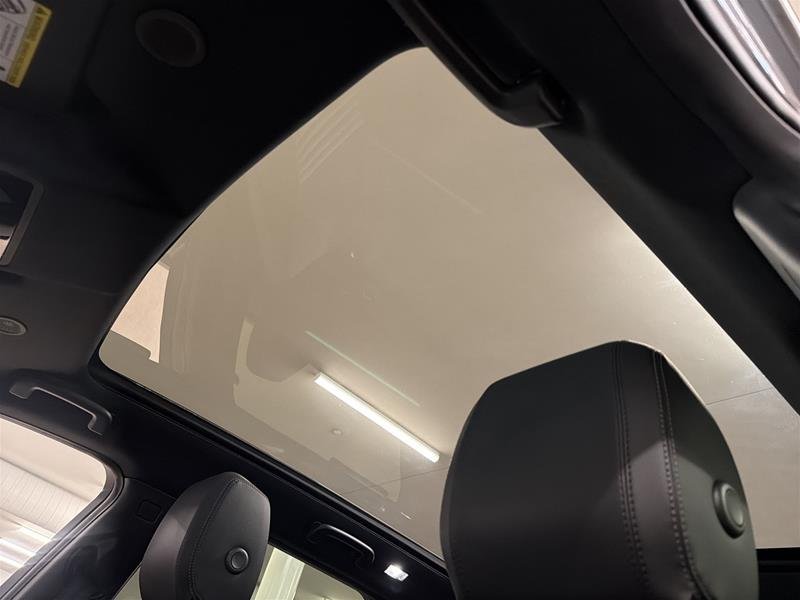 Land Rover Discovery Sport Dynamic SE 4WD 2025-11