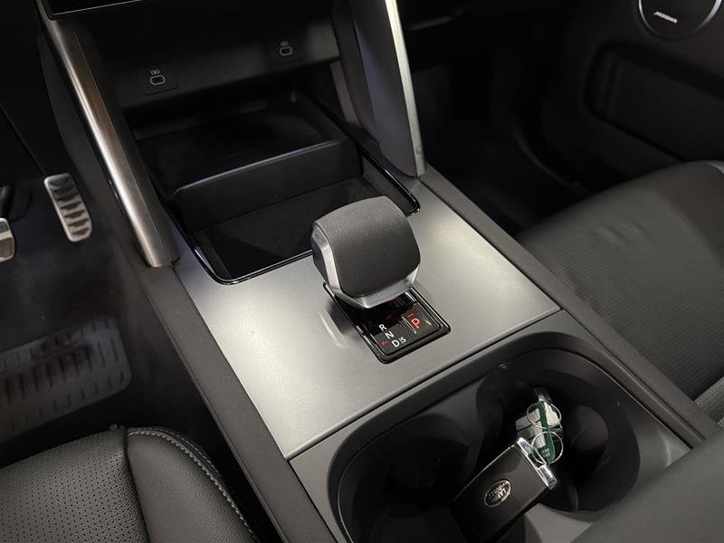 2026 Land Rover Discovery Sport Landmark 4WD-12