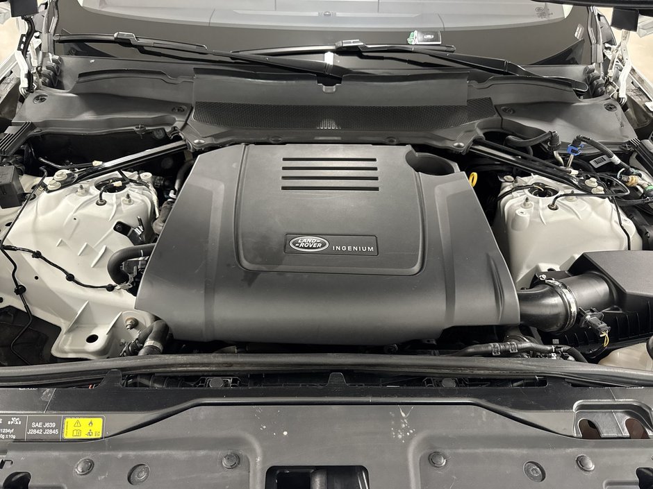 Land Rover Discovery P300 S 2022-25