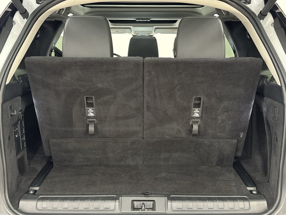 Land Rover Discovery P300 S 2022-23