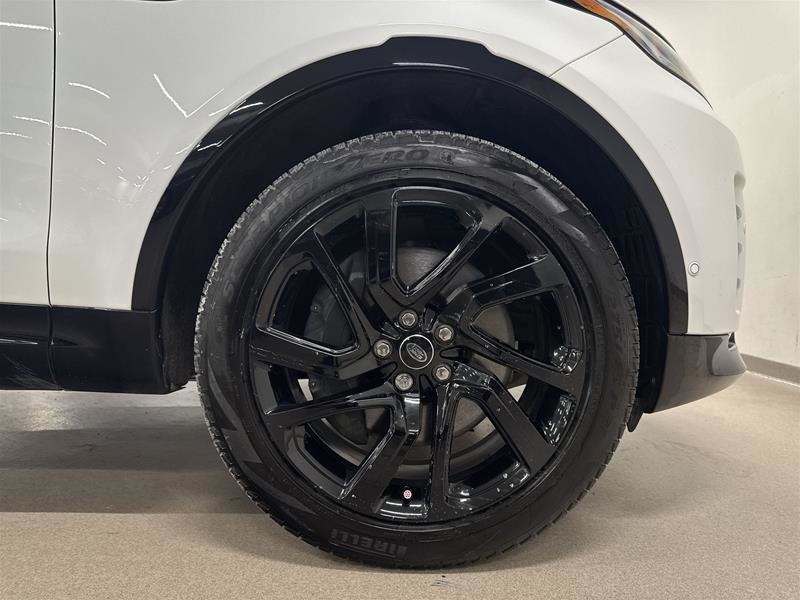 2023 Land Rover Discovery P360 R-Dynamic S-18