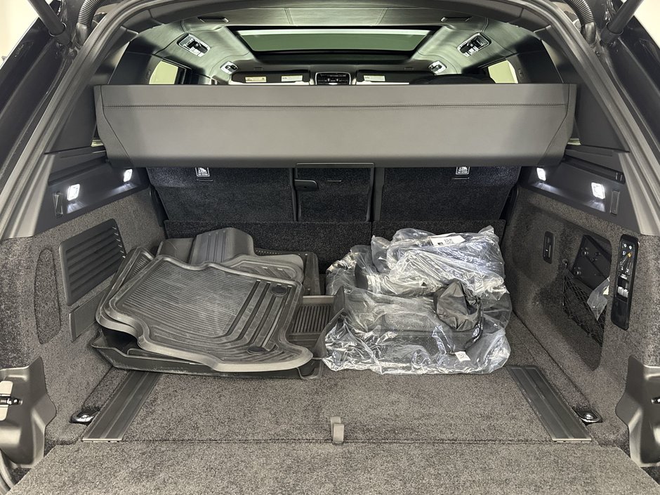 2023 Land Rover NEW RANGE ROVER P530 SV SWB-23