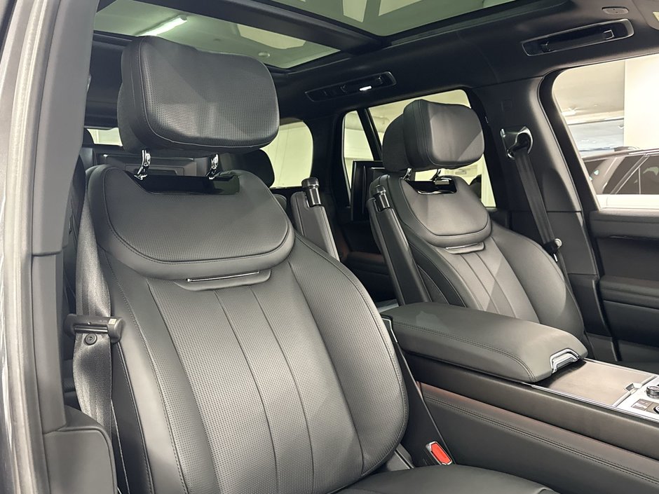 2023 Land Rover NEW RANGE ROVER P530 SV SWB-24