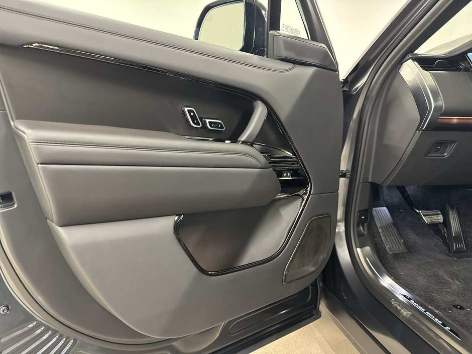 2023 Land Rover NEW RANGE ROVER P530 SV SWB-14