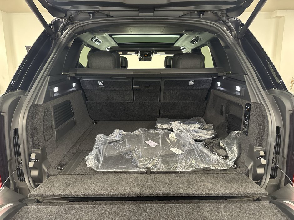 2023 Land Rover NEW RANGE ROVER P530 SV SWB-23